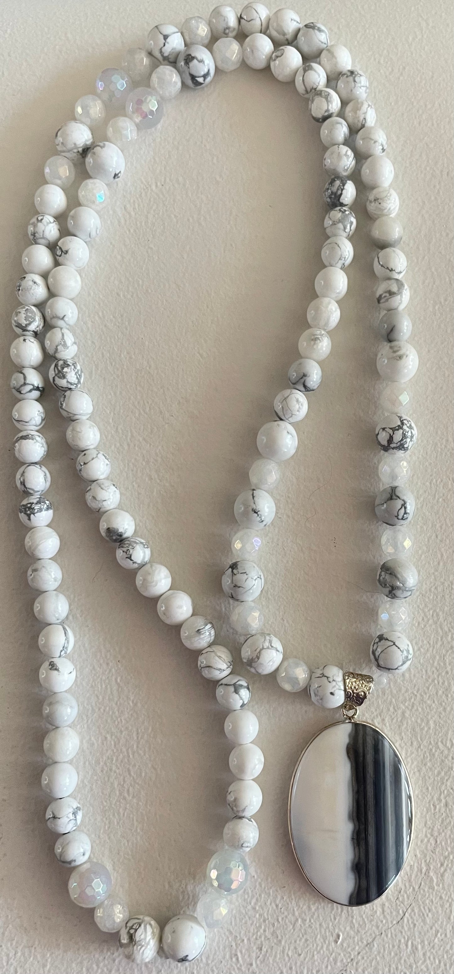 Howlite Mala