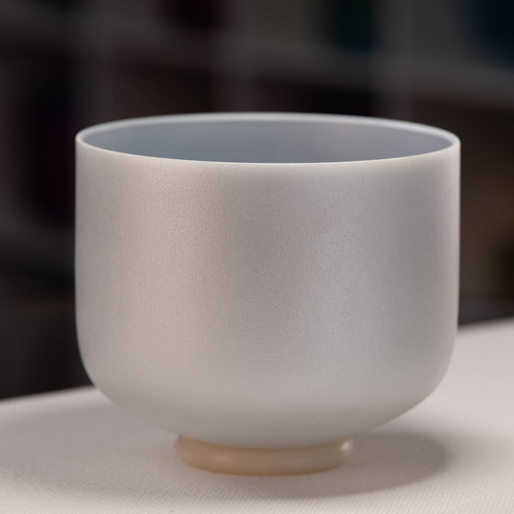 9" E+6 Frosted Silver Star Crystal Singing Bowl, Silver inside