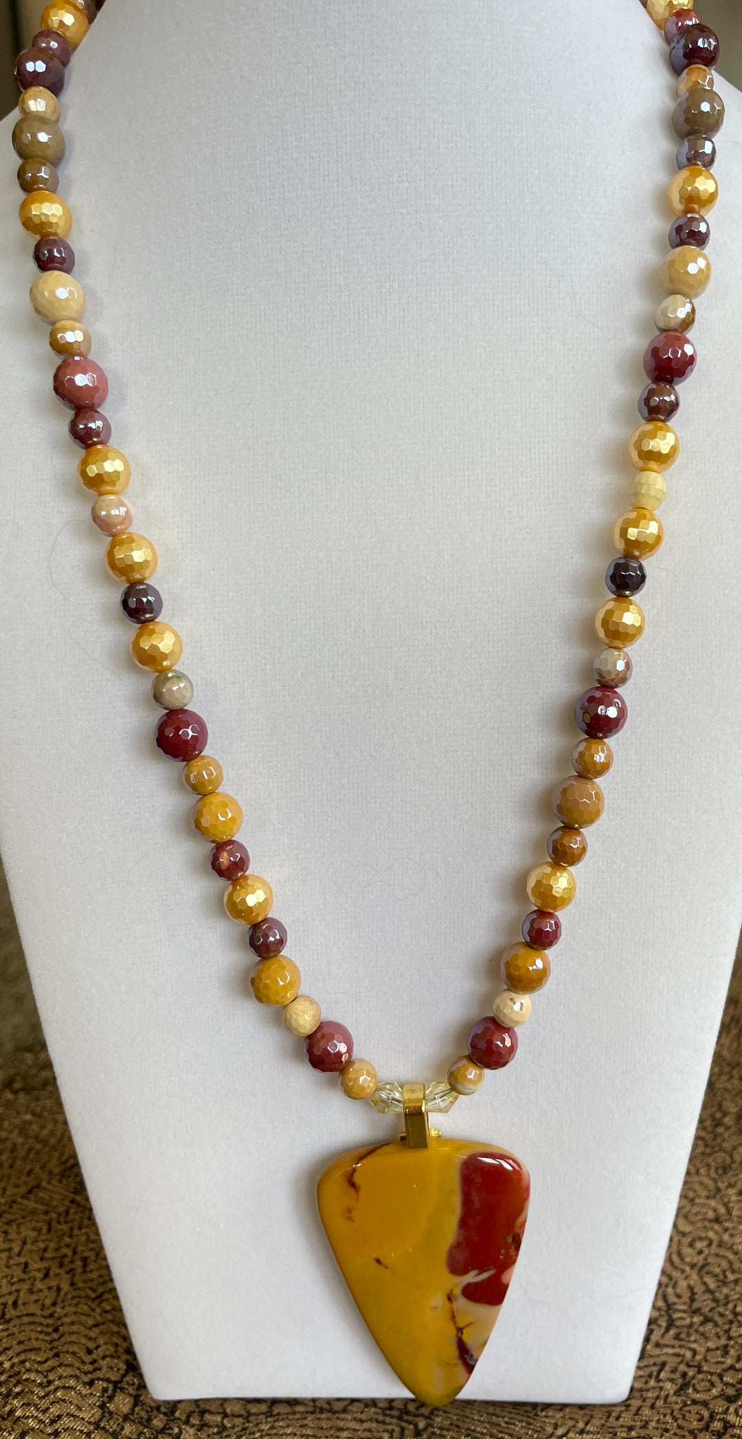 Mookaite necklace with Mookaite pendant made by Tara Kaur