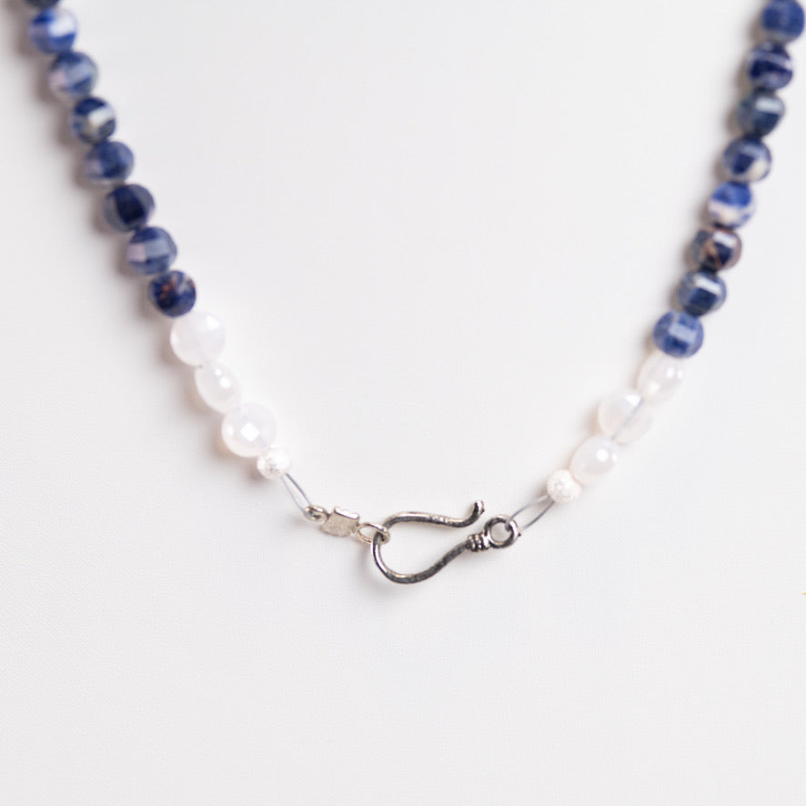 Sodalite Necklace clasp close up