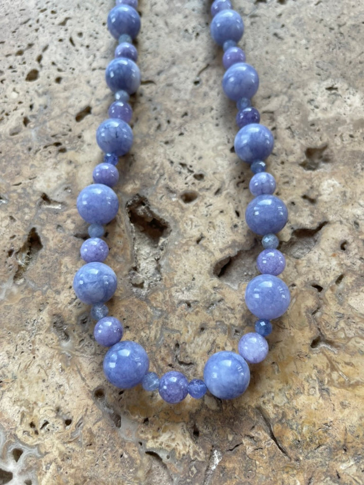 Beaded necklace